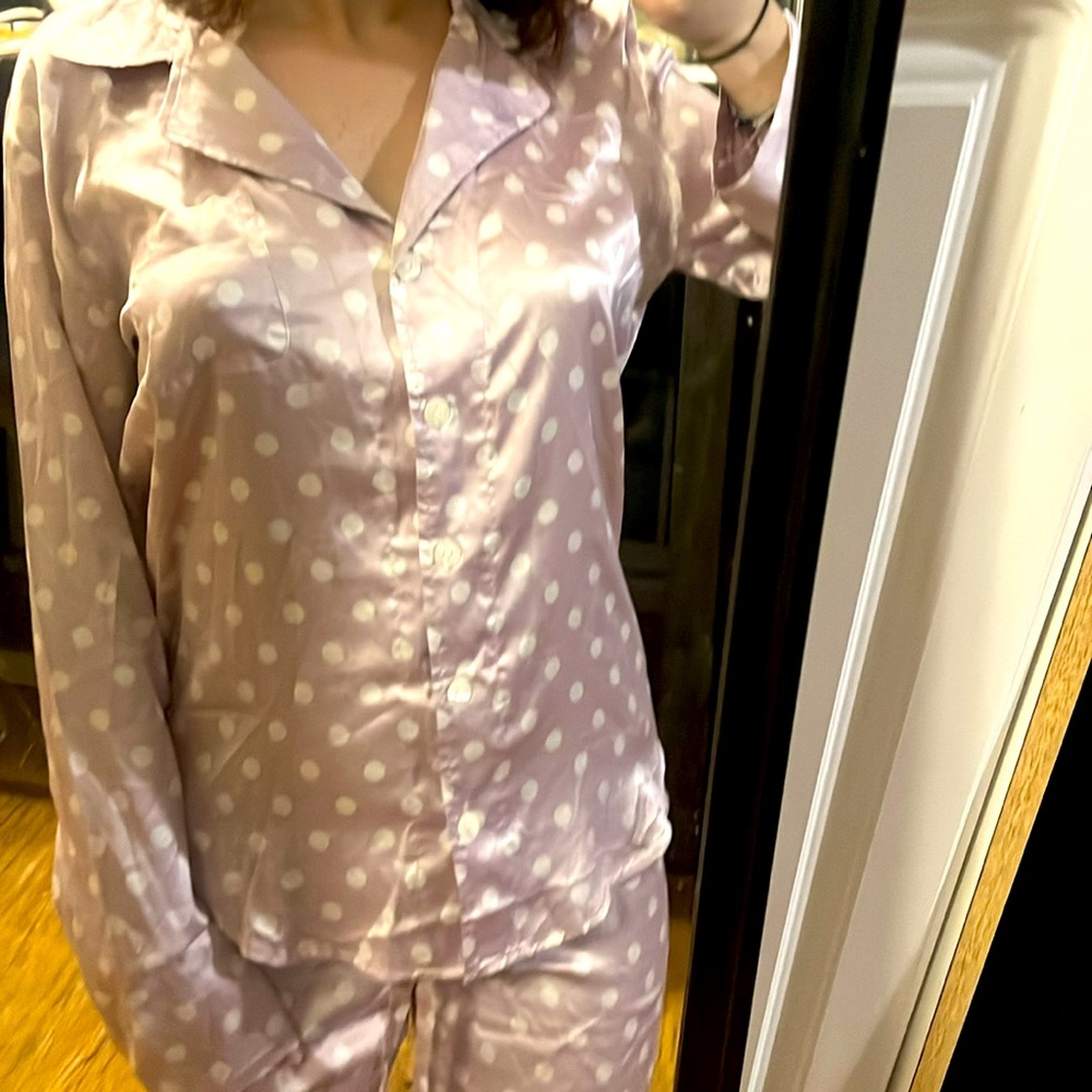 Victoria’s Secret | Sleepwear |  Pajama Set Satin Lavender white Polka dot | Med